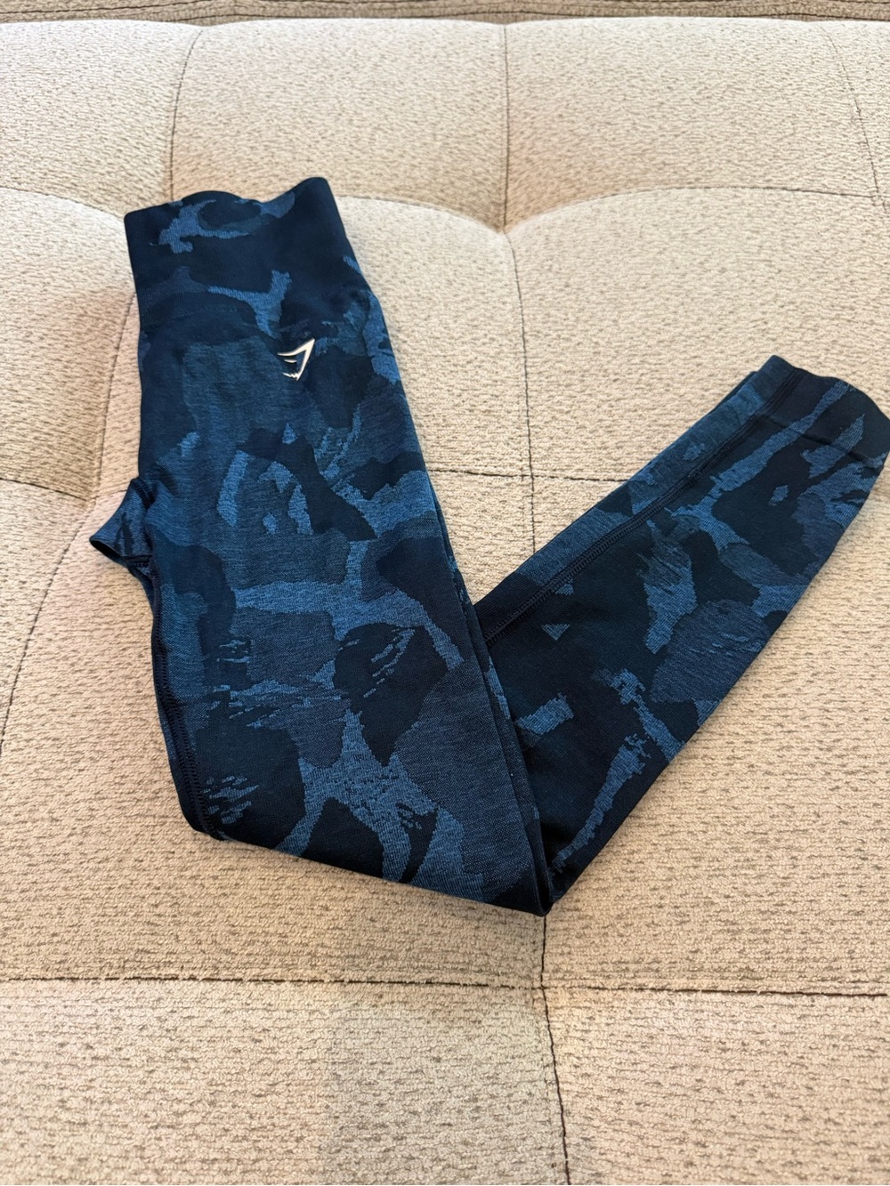 Gymshark ADAPT CAMO SEAMLESS LEGGINGS